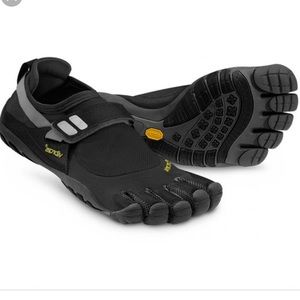 Women’s Vibram FiveFingers shoes